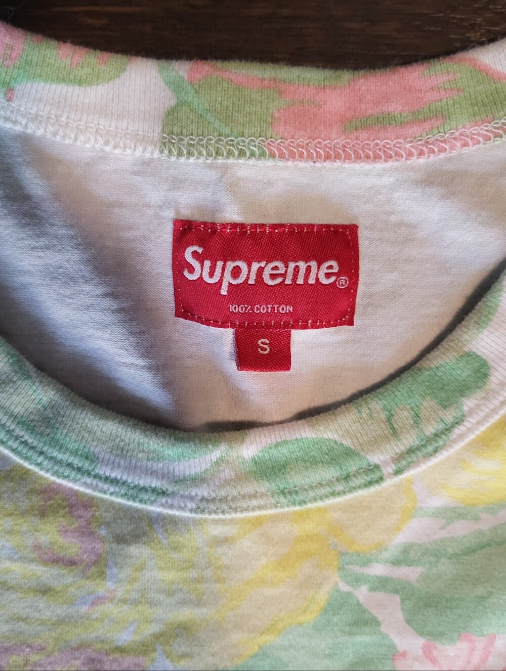 Supreme Floral Logo Short Sleeve T-Shirt Size Small Back Print Vintage Rose Past - Picture 2 of 7